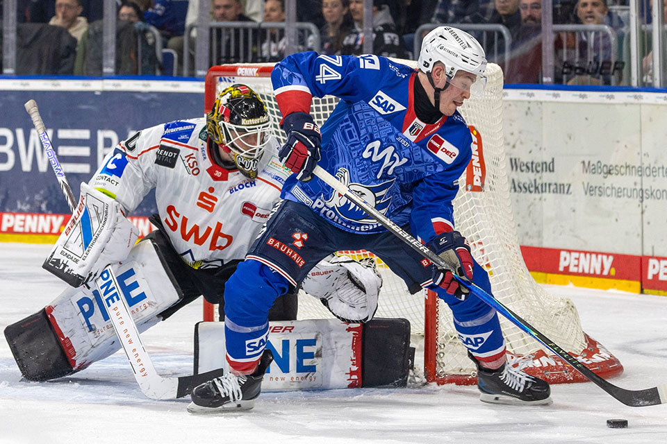 Spielszene Mannheim gegen Bremerhaven.