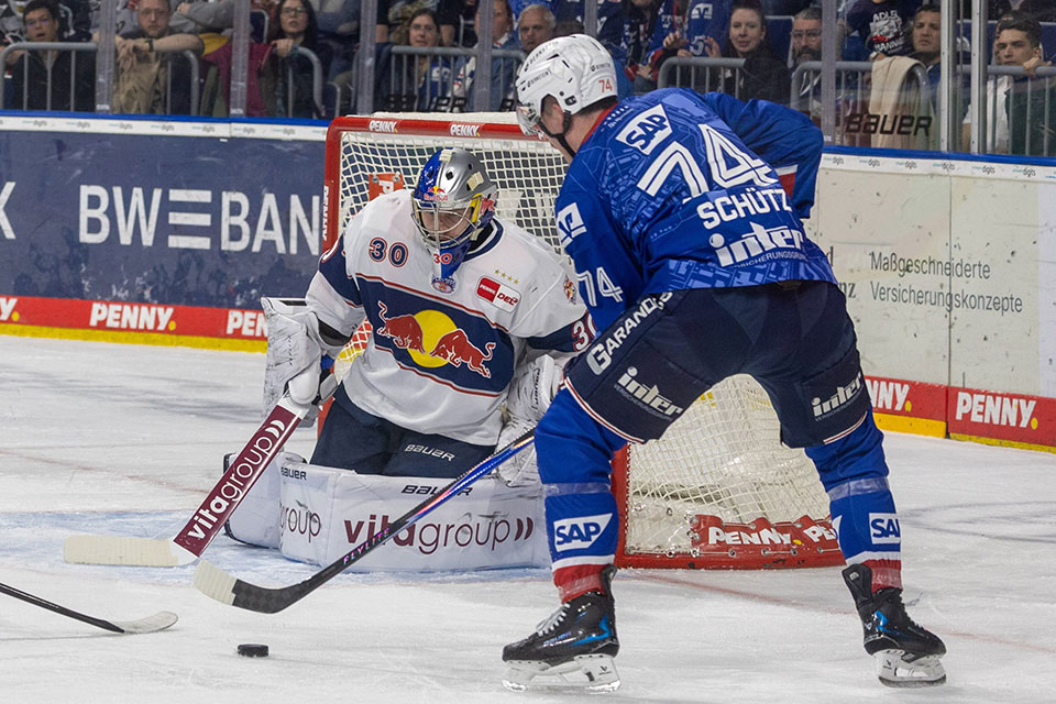 Spielsezene Mannheim gegen M�nchen.