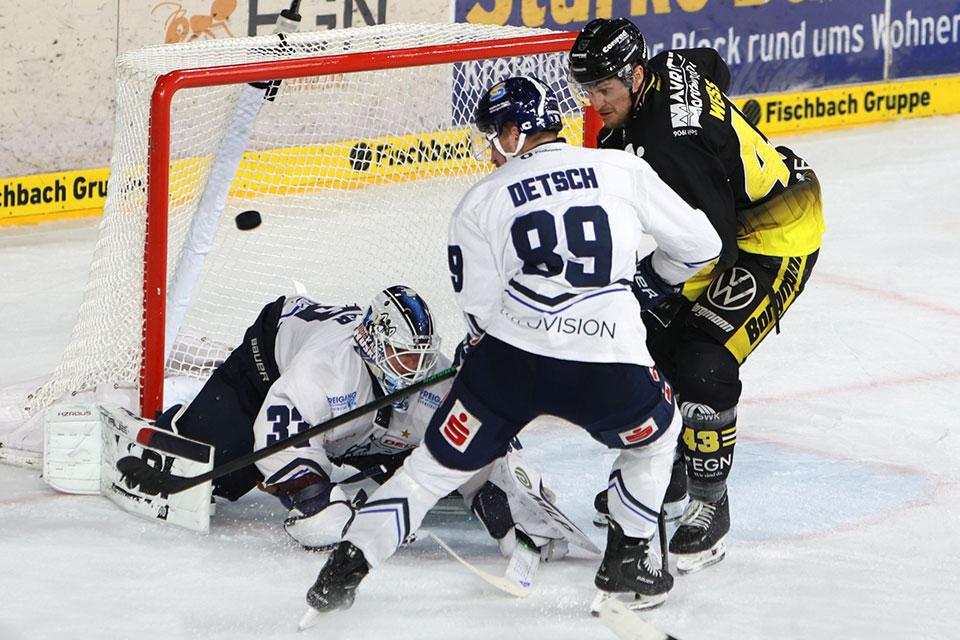 Spielszene Krefeld gegen Kassel.