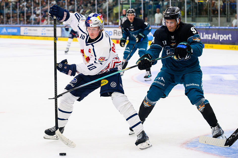 M�nchens Elis Hede beim Spiel in Linz.