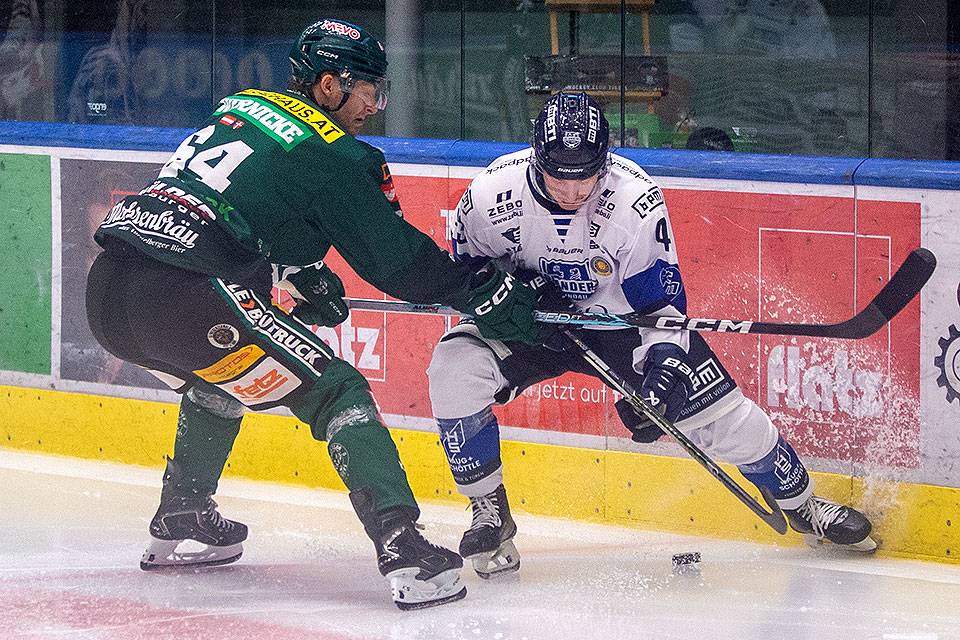 Spielszene Hockey Club Tigers gegen Lindau Islanders.